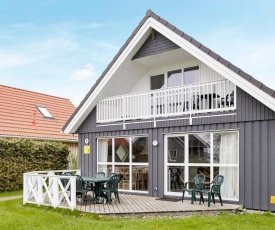 Three-Bedroom Holiday home in Gelting 1