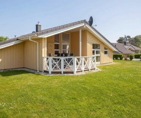 Four-Bedroom Holiday home in Grömitz